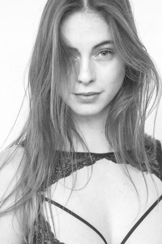 CLAIRE TH image-3