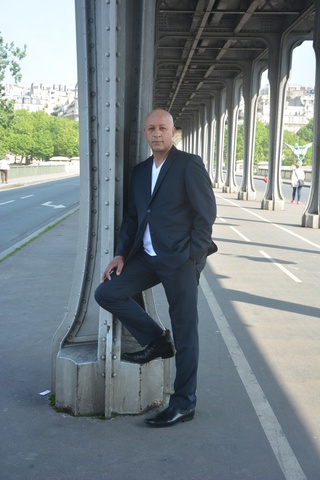 ALAIN Z image-7