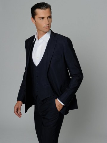 YOHANN B  image-10